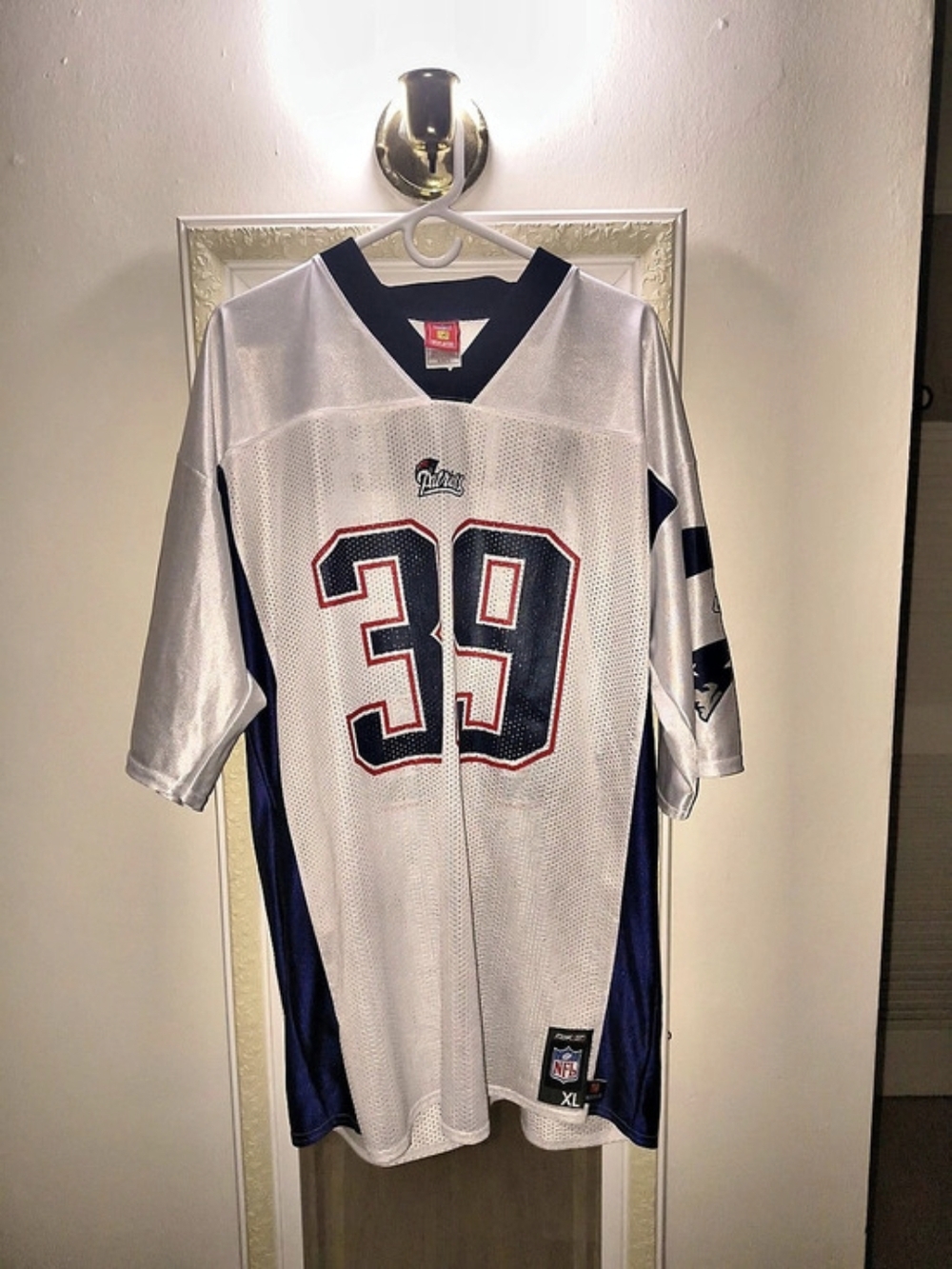 NFL Mens Jersey New England Patriots White & Blue Size XL